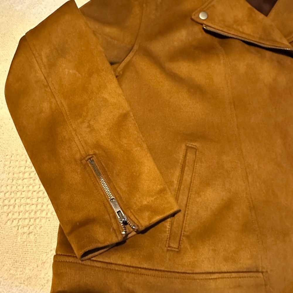 Women's Soft Suede-like Jacket - Picture 6 of 8